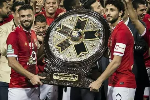 واحدة تسببت في تعديل قانون الكرة.. 4 تمريرات على طريقة هدية الشحات إلى إمام